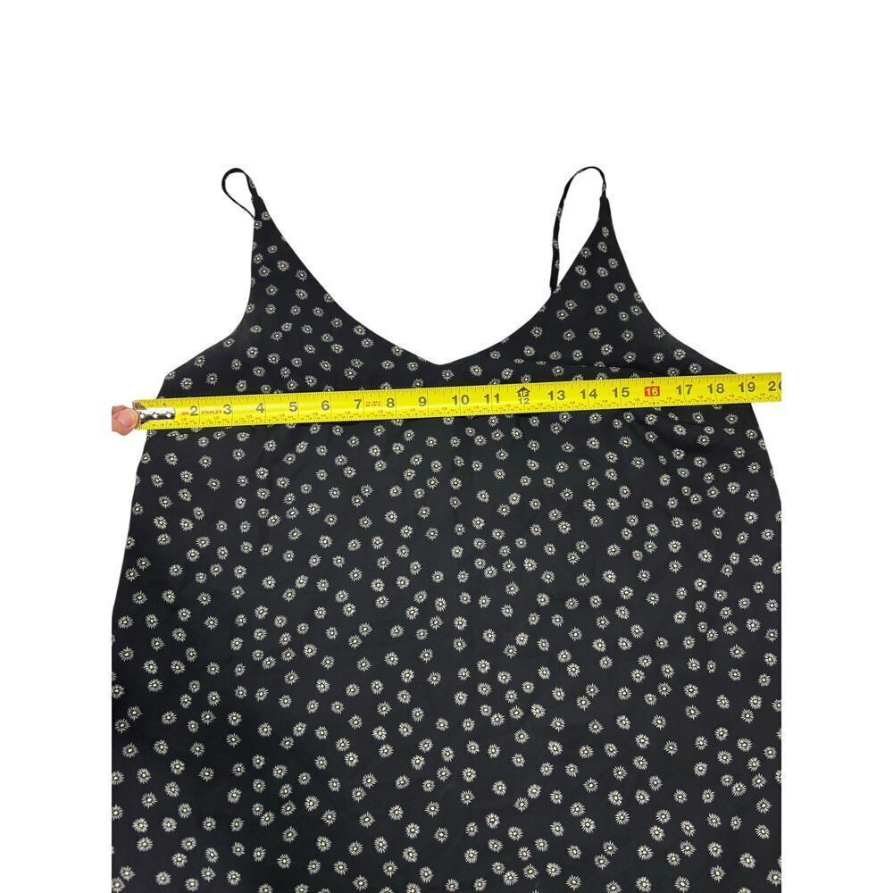 Banana Republic Women's V-Neck Flowy Tank | Black | Sun Print | Medium - Picture 3 of 6